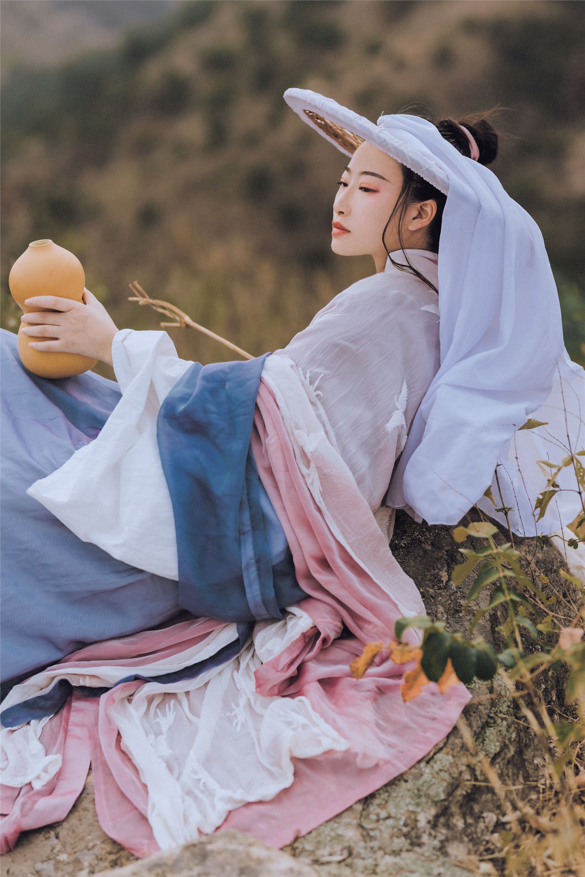 YITUYU艺图语 2021.09.02 苍山无我 耳朵